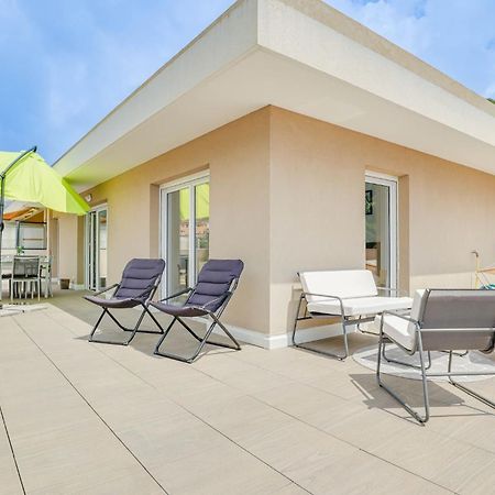 Spacieux Rooftop Parking, Terrasse Ensoleillee Menton Exterior foto