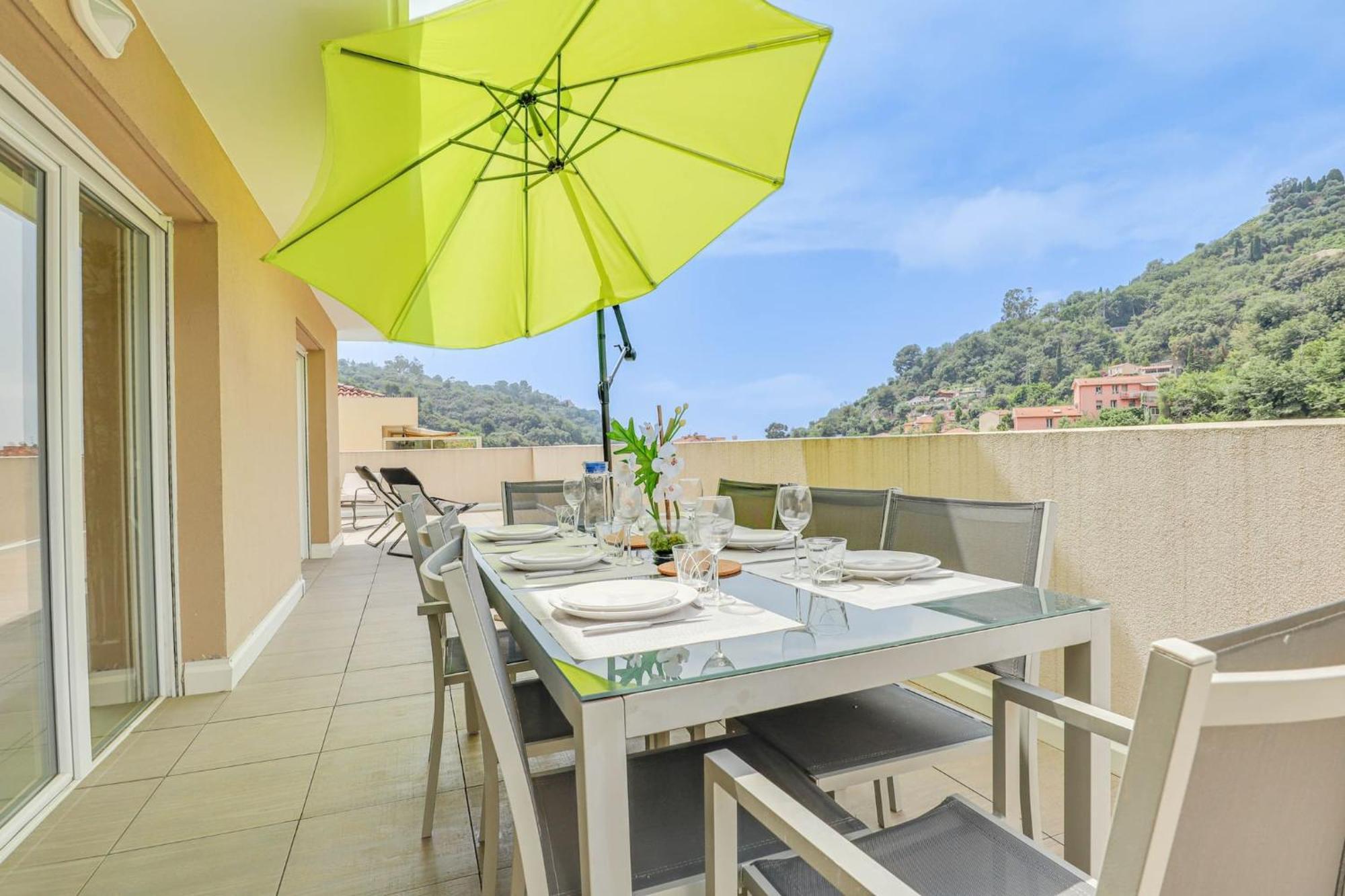Spacieux Rooftop Parking, Terrasse Ensoleillee Menton Exterior foto