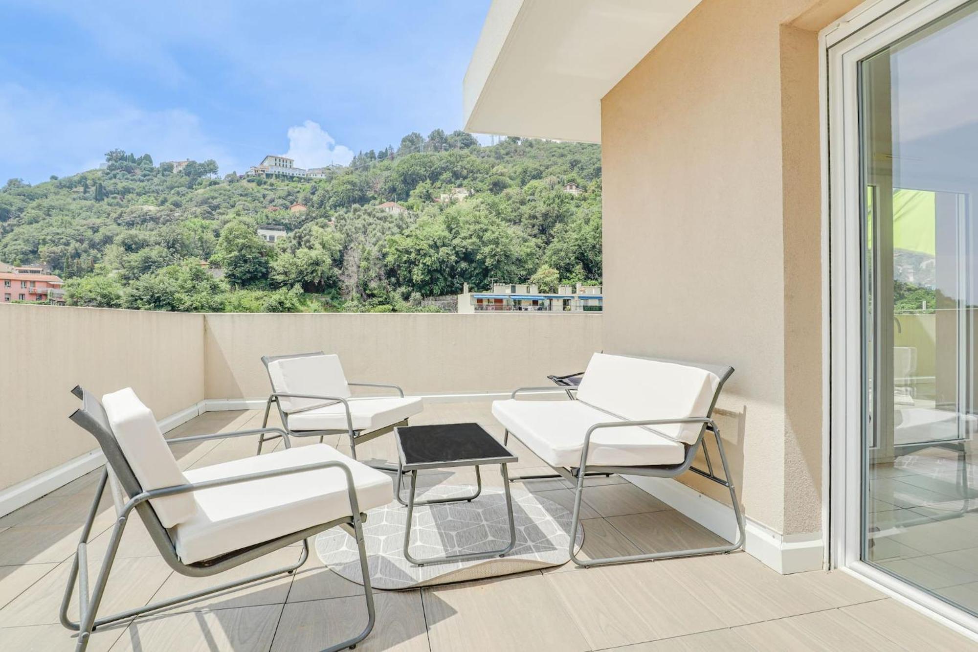 Spacieux Rooftop Parking, Terrasse Ensoleillee Menton Exterior foto