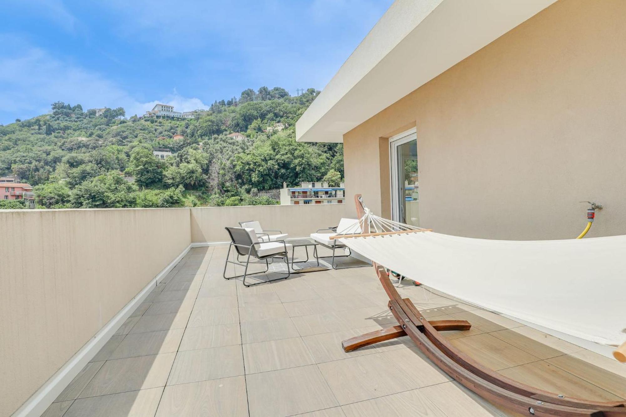 Spacieux Rooftop Parking, Terrasse Ensoleillee Menton Exterior foto